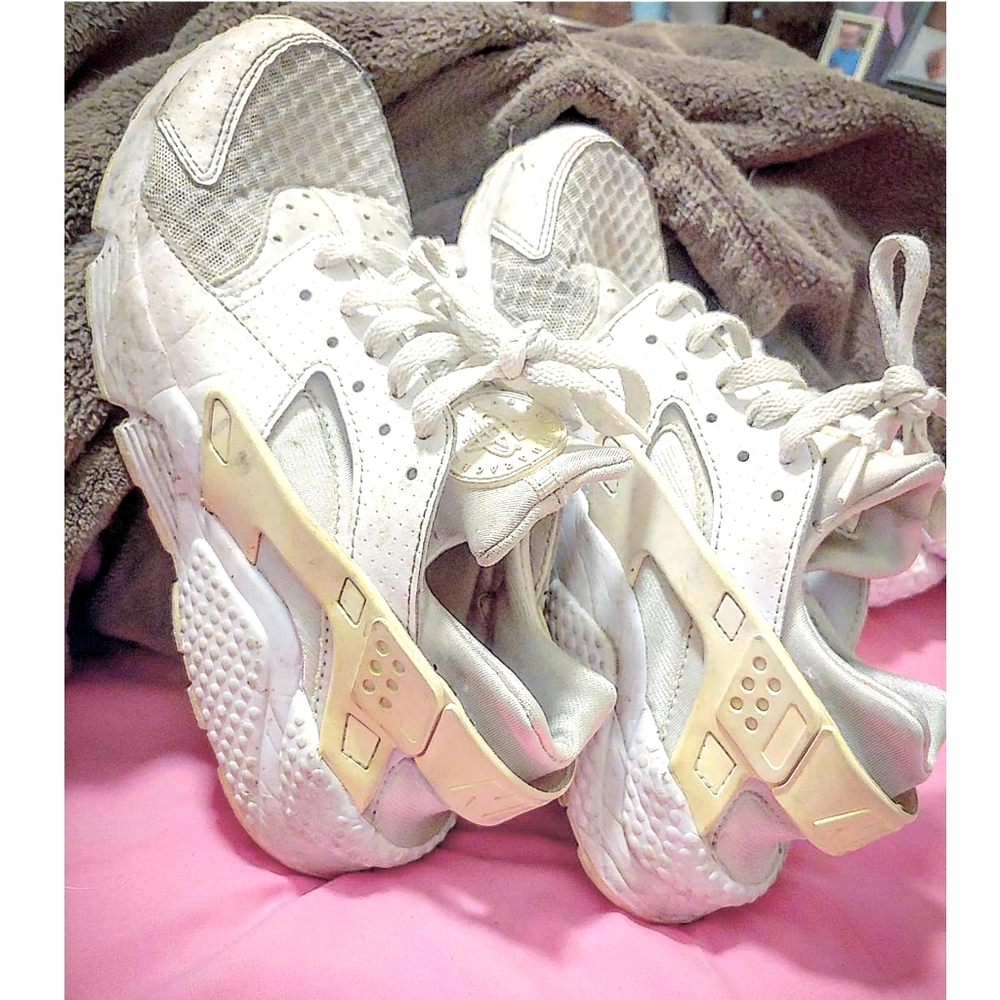 Nike Haurache Shoes